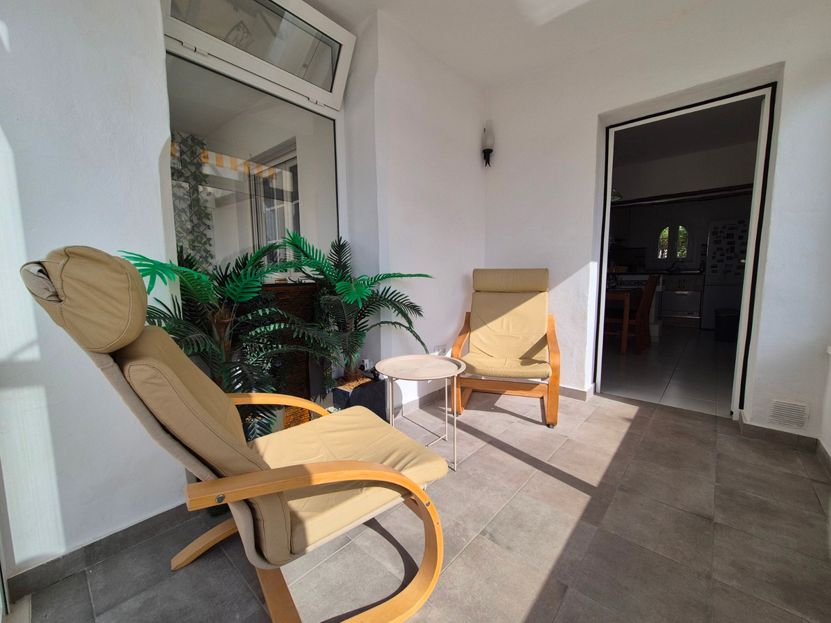 For sale - 1 Bedroom 1 Bathroom Ground floor apartment in Villamartin - San Miguel de Salinas Centro  - Alicante