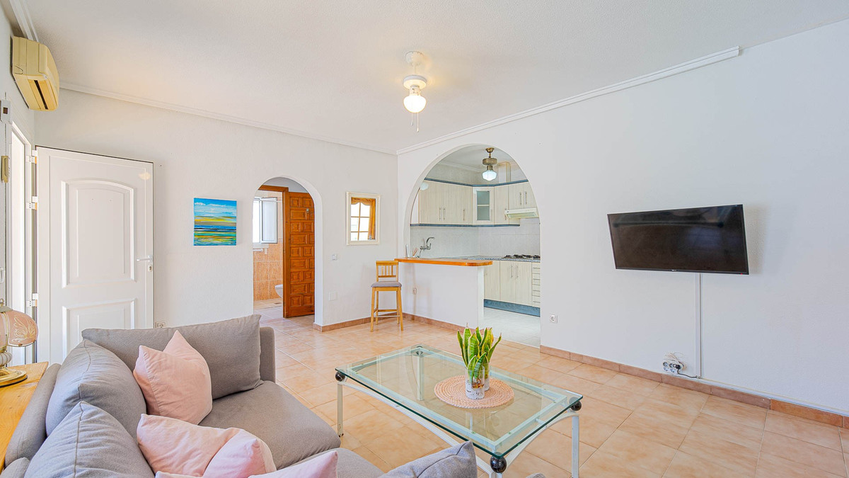 For sale - 2 Bedroom 1 Bathroom Bungalow in Ciudad Quesada  - Ciudad Quesada  - Alicante