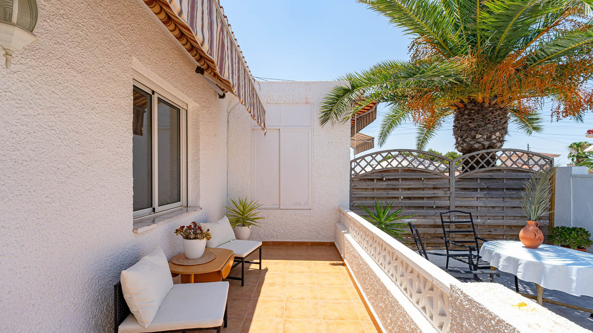 For sale - 2 Bedroom 1 Bathroom Bungalow in Ciudad Quesada  - Ciudad Quesada  - Alicante