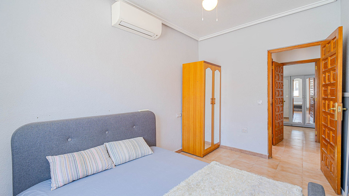 For sale - 2 Bedroom 1 Bathroom Bungalow in Ciudad Quesada  - Ciudad Quesada  - Alicante