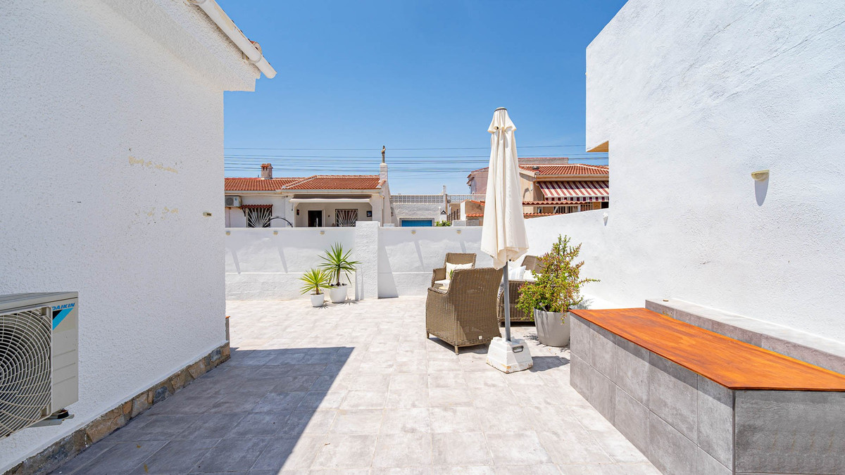 For sale - 2 Bedroom 1 Bathroom Bungalow in Ciudad Quesada  - Ciudad Quesada  - Alicante