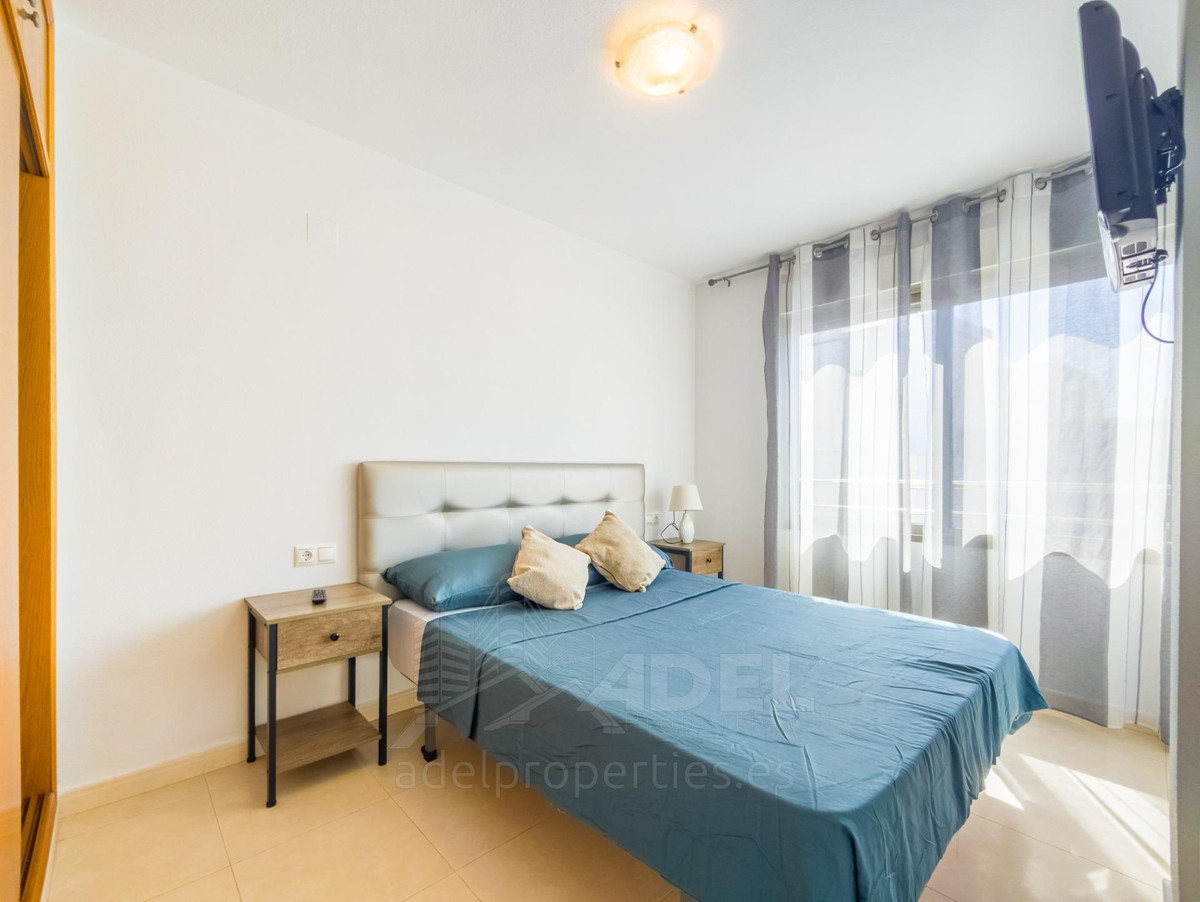 For sale - 2 Bedroom 1 Bathroom Apartment - Middle Floor Apartment in Torrevieja - Playa de los Locos  - Alicante