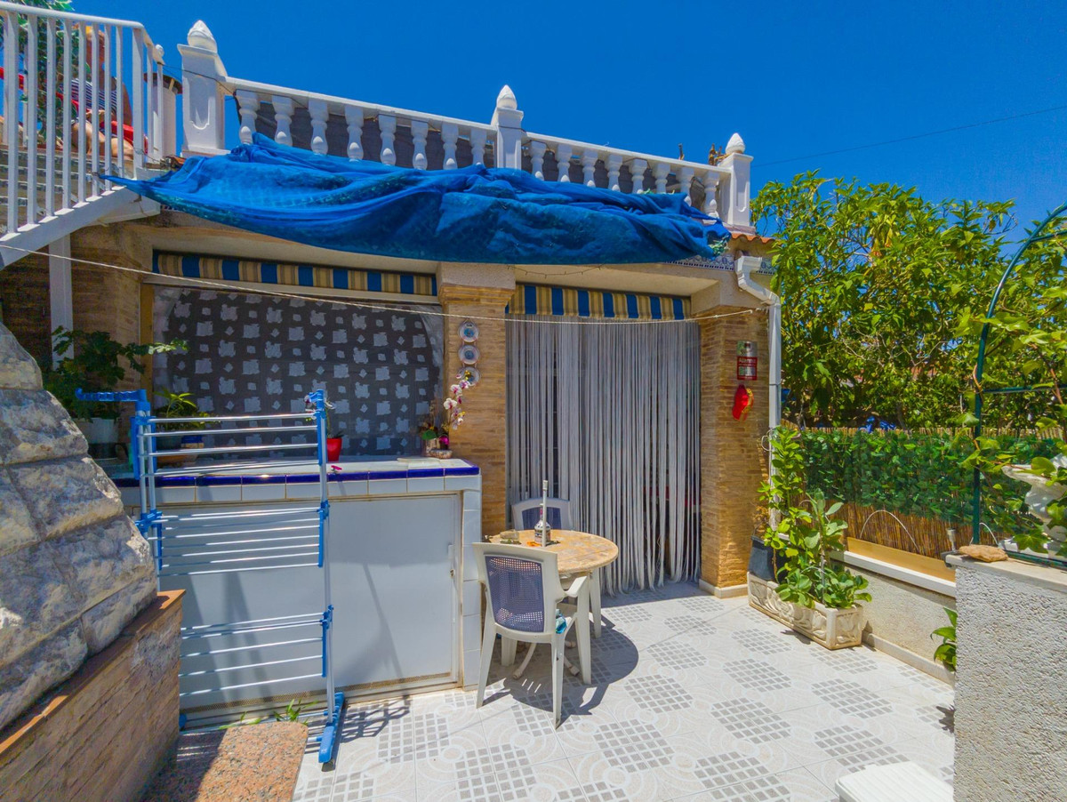 For sale - 2 Bedroom 2 Bathroom Bungalow in Torrevieja - Torrevieja Centro  - Alicante