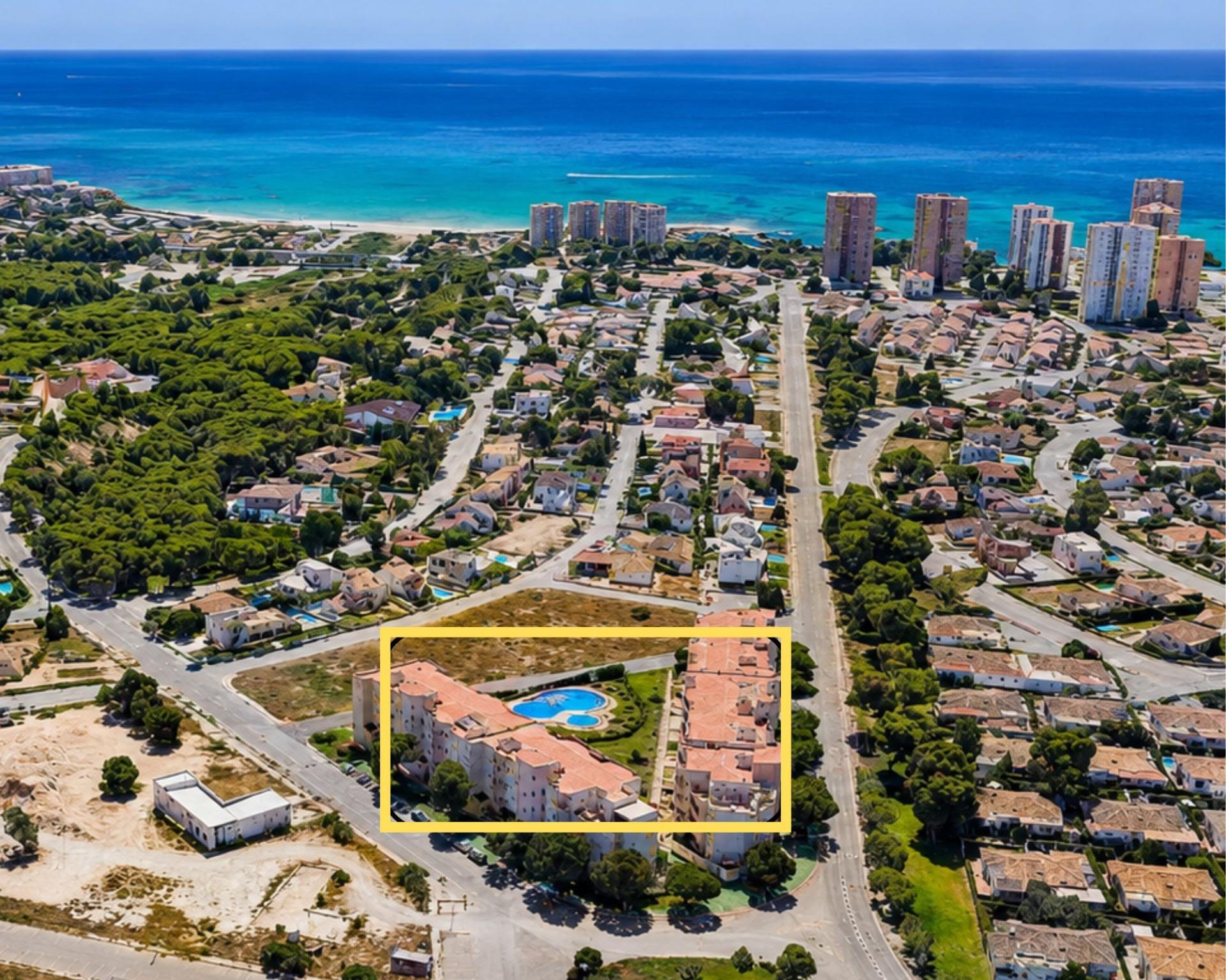 For sale - 2 Bedroom 1 Bathroom Apartment in Cabo Roig - Campoamor  - Alicante