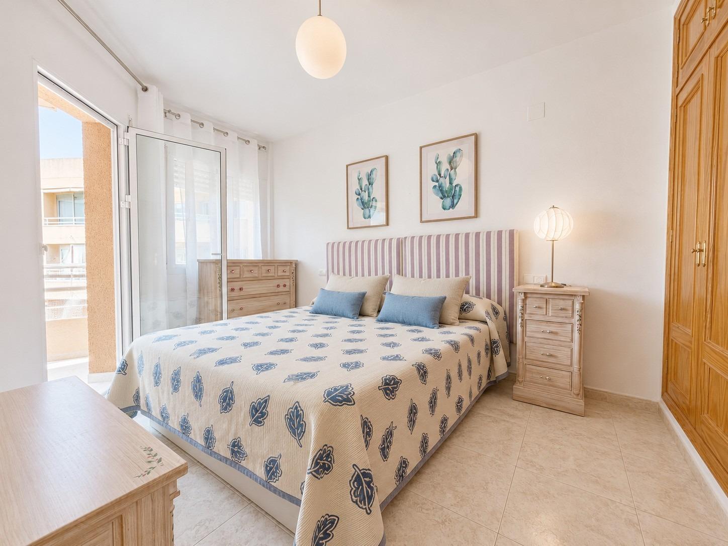 For sale - 2 Bedroom 1 Bathroom Apartment in Cabo Roig - Campoamor  - Alicante
