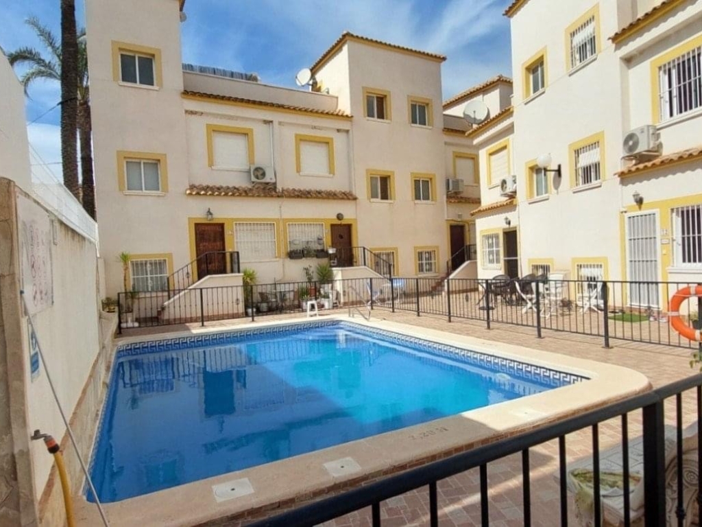 2 Bedroom 2 Bathroom Townhouse in Torremendo