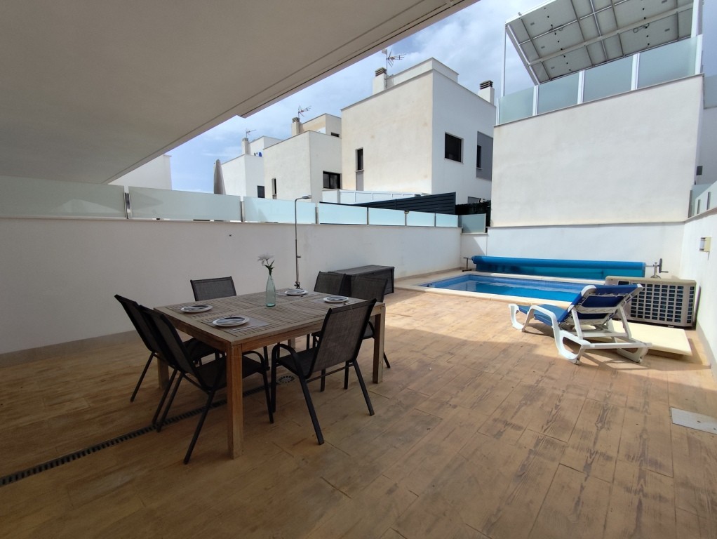 For sale - 3 Bedroom 2 Bathroom Villa in Pilar de la Horadada -  - Alicante