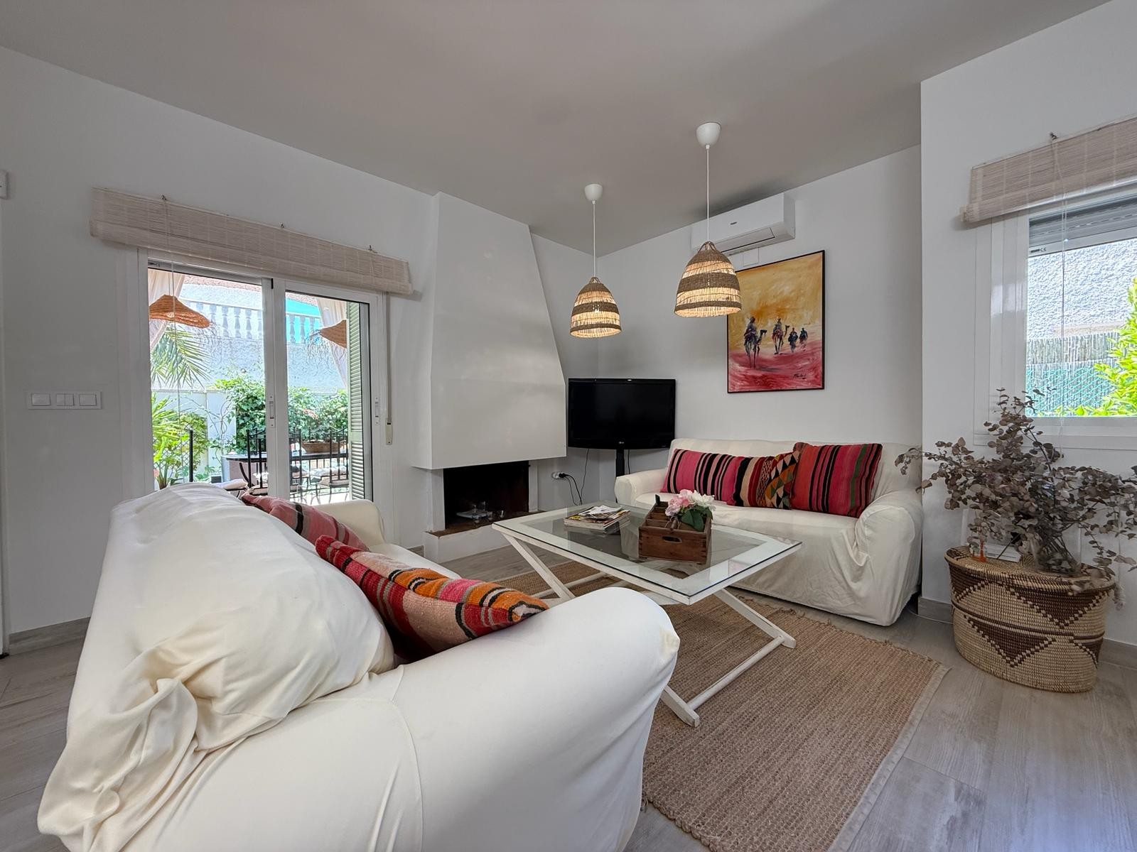For sale - 3 Bedroom 2 Bathroom Semi Detached Villa in Cabo Roig - Campoamor  - Alicante