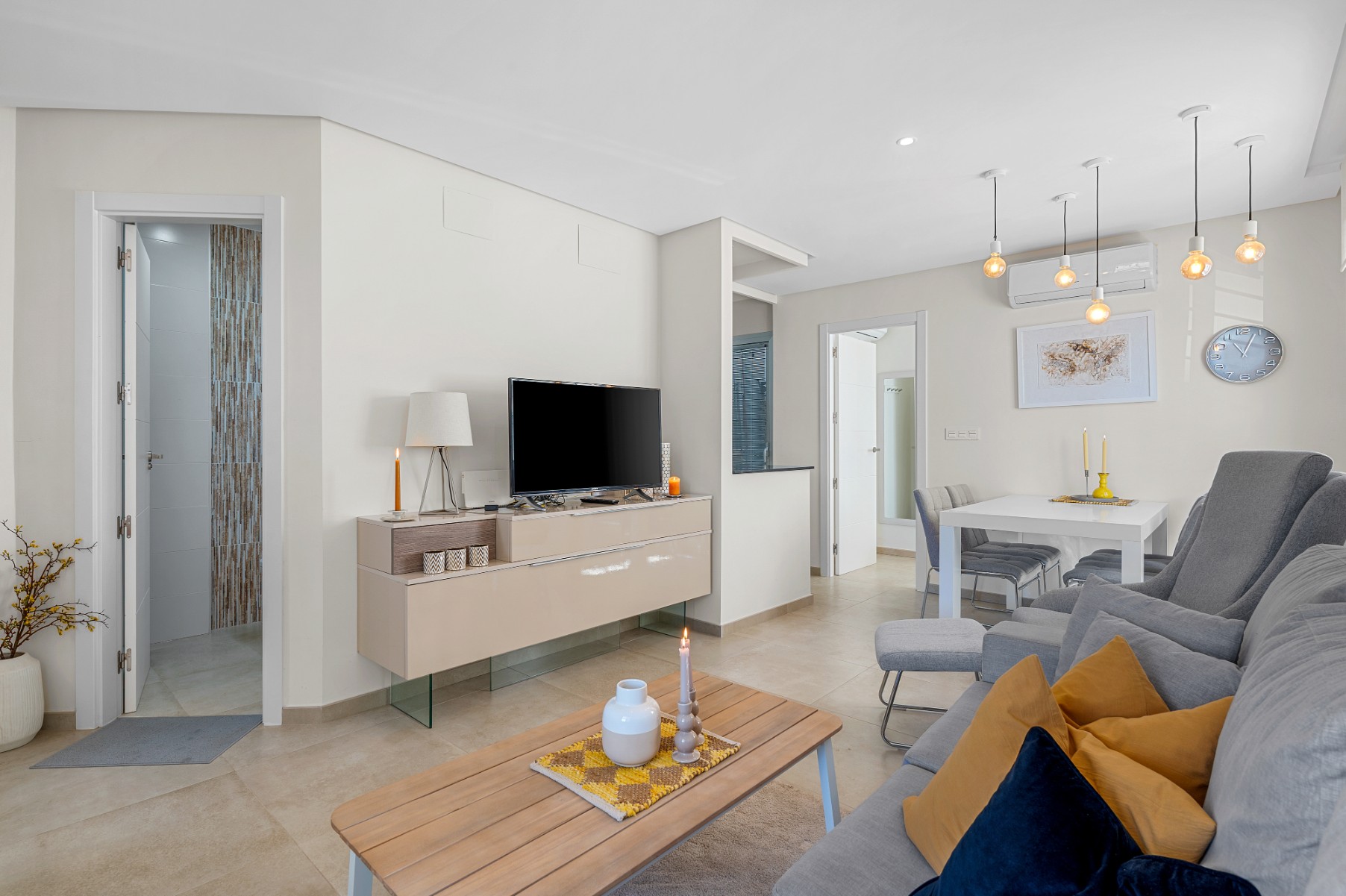 For sale - 3 Bedroom 3 Bathroom Townhouse in La Florida - La Florida  - Alicante