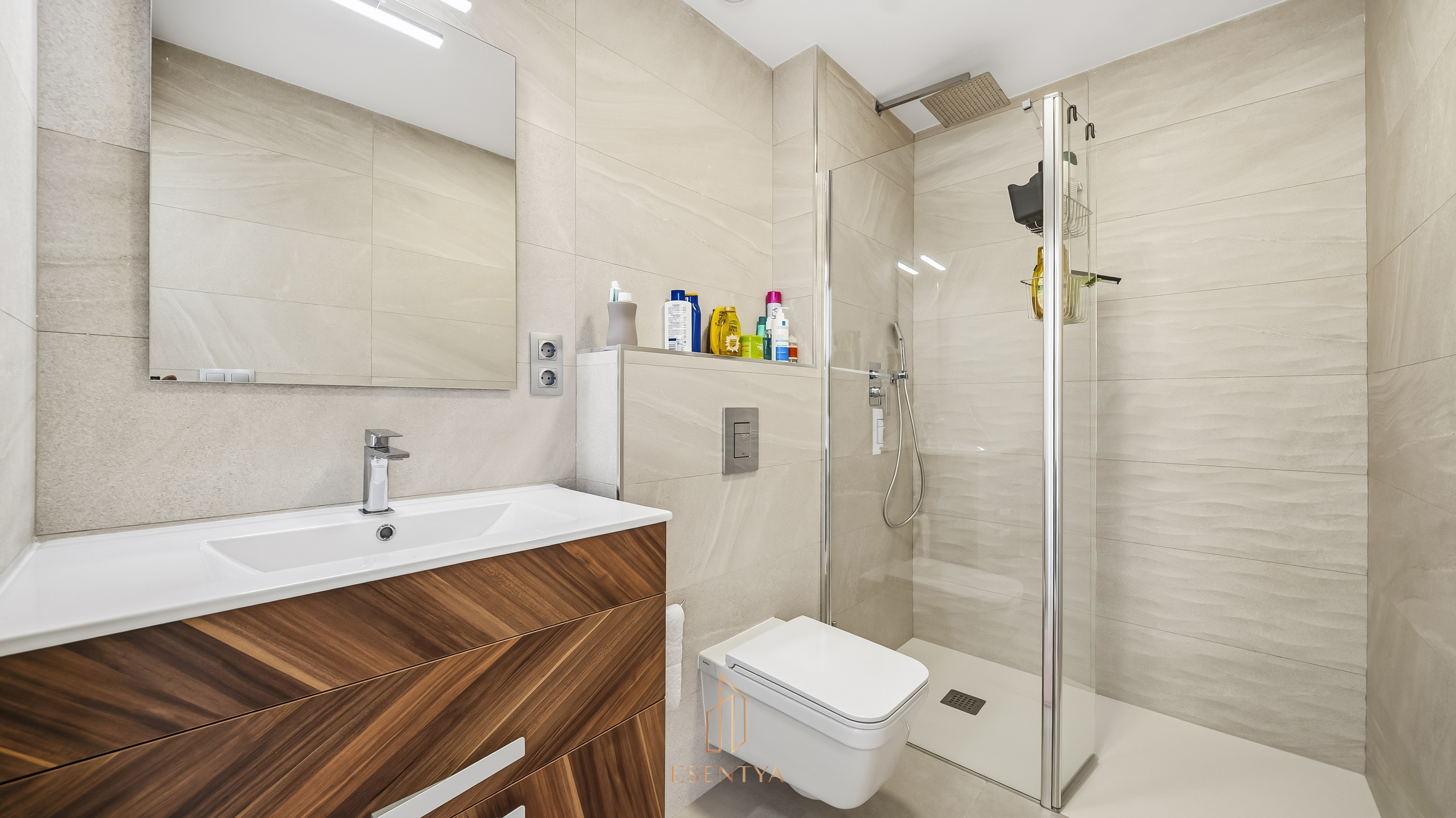 For sale - 3 Bedroom 3 Bathroom Villa in Daya Vieja -  - Alicante