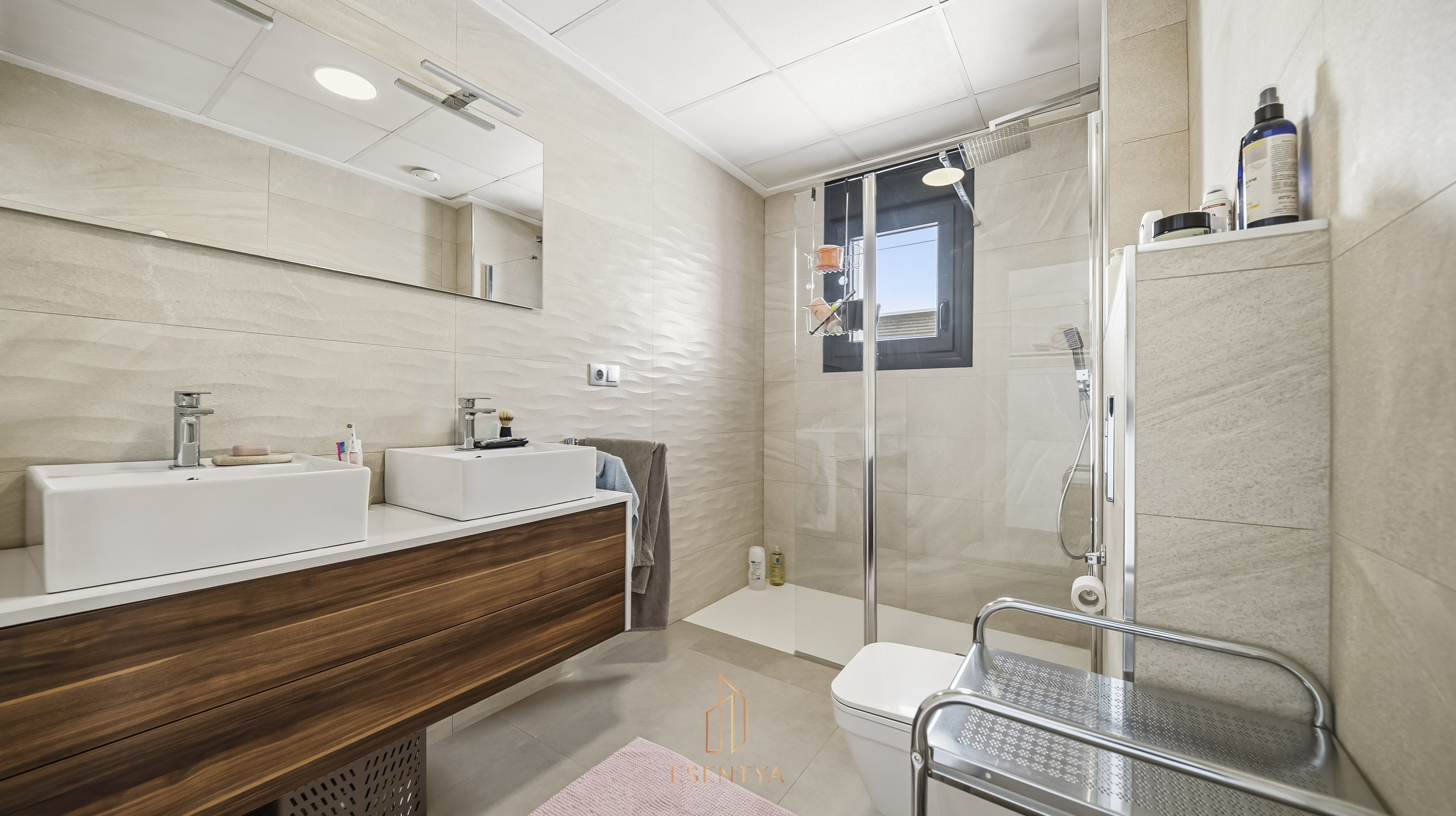 For sale - 3 Bedroom 3 Bathroom Villa in Daya Vieja -  - Alicante