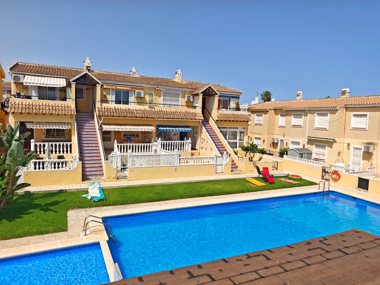For sale - 2 Bedroom 1 Bathroom Top Floor apartment in Villamartin - Lomas Golf - Alicante