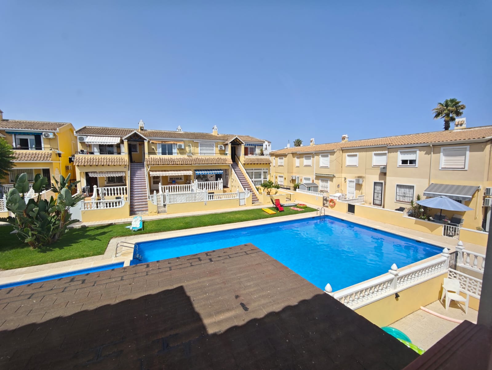 For sale - 2 Bedroom 1 Bathroom Top Floor apartment in Villamartin - Lomas Golf - Alicante