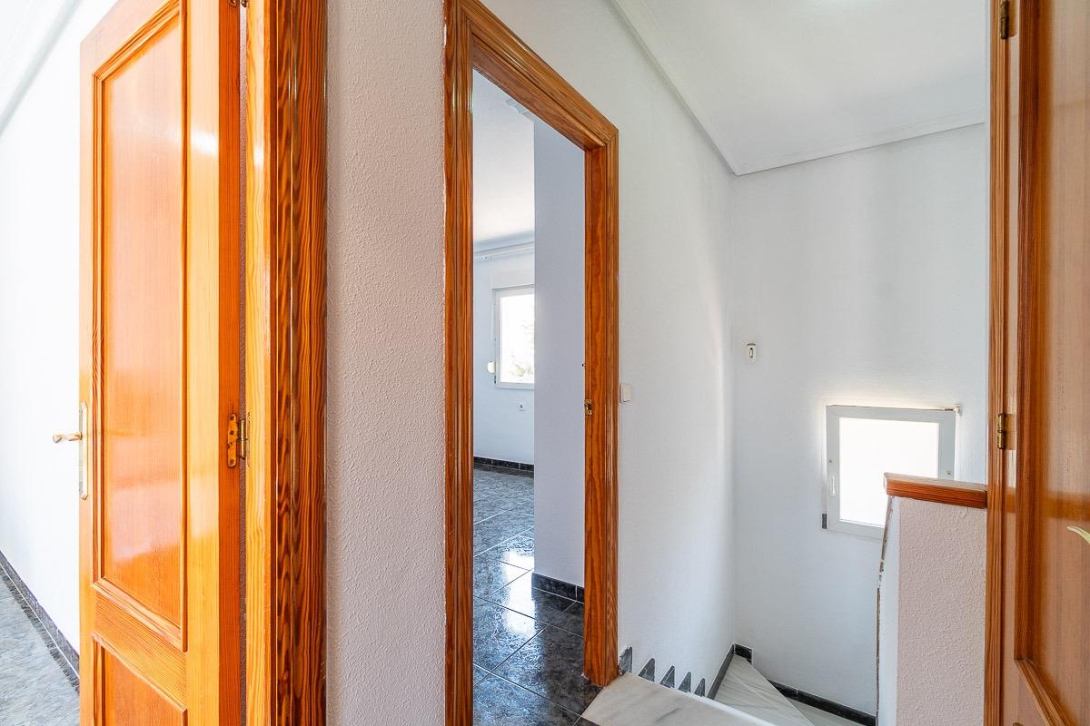 For sale - 3 Bedroom 2 Bathroom Semi in Playa Flamenca  - Playa Flamenca  - Alicante