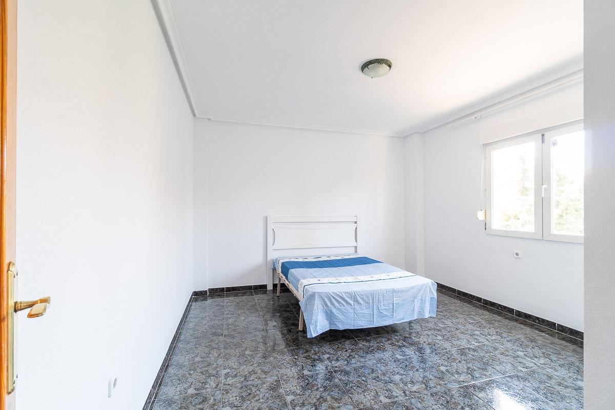 For sale - 3 Bedroom 2 Bathroom Semi in Playa Flamenca  - Playa Flamenca  - Alicante