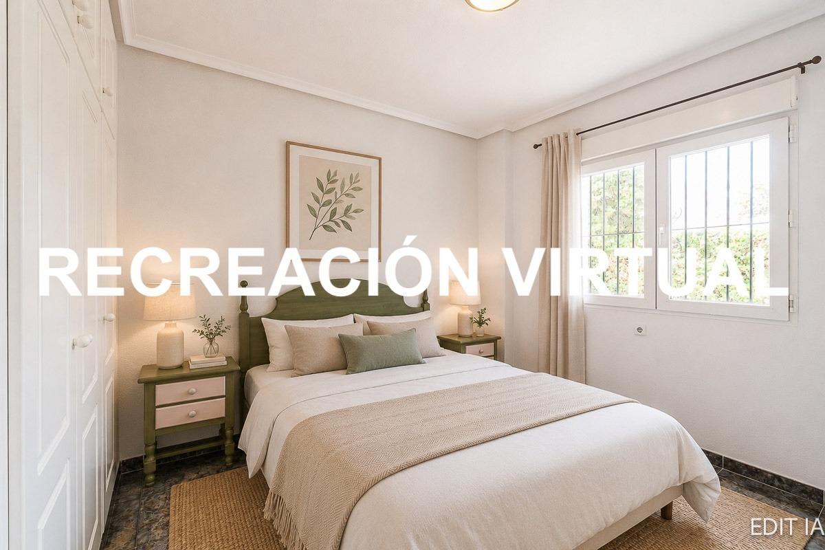 For sale - 3 Bedroom 2 Bathroom Villa in Playa Flamenca  - Playa Flamenca  - Alicante