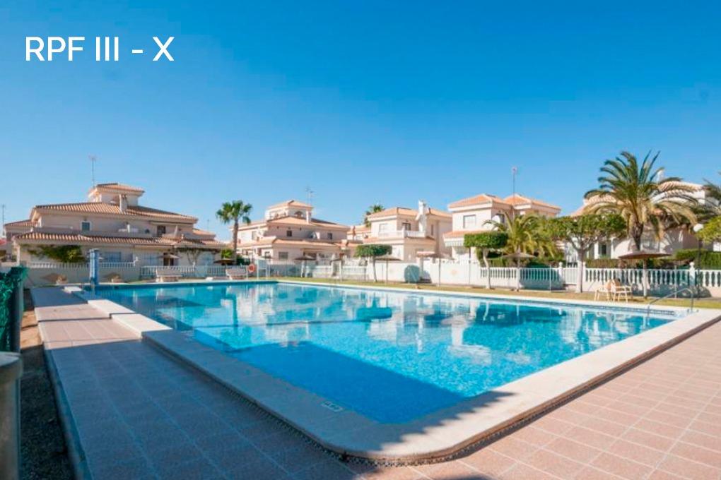 For sale - 3 Bedroom 2 Bathroom Semi in Playa Flamenca  - Playa Flamenca  - Alicante