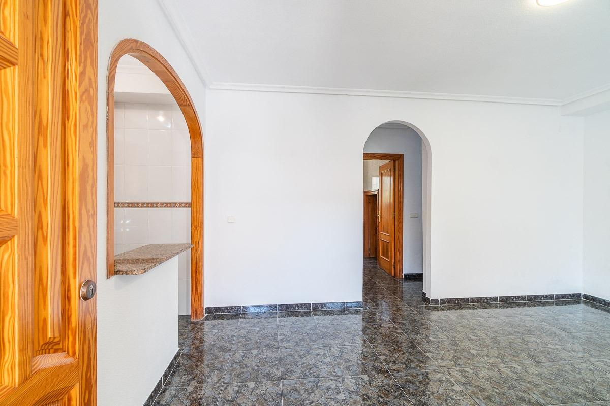 For sale - 3 Bedroom 2 Bathroom Semi in Playa Flamenca  - Playa Flamenca  - Alicante