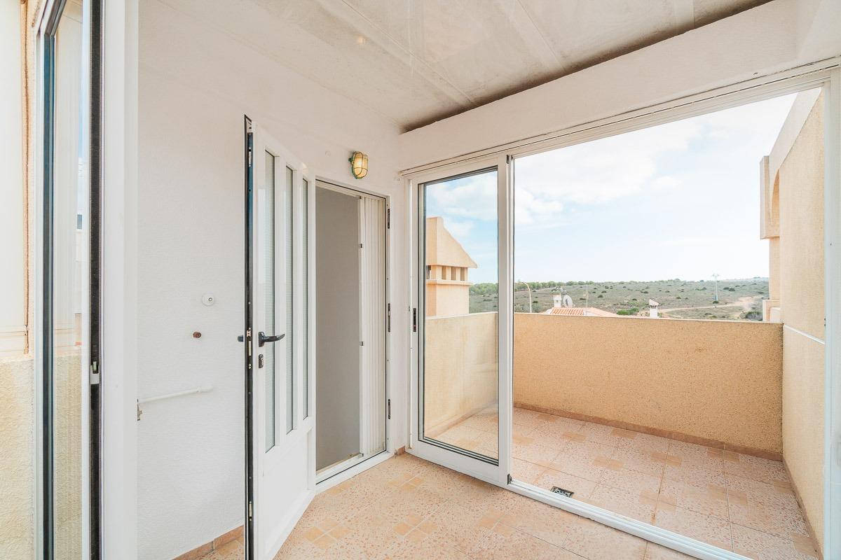For sale - 2 Bedroom 2 Bathroom Townhouse in Torrevieja - La Siesta - El Salado - Torreta  - Alicante