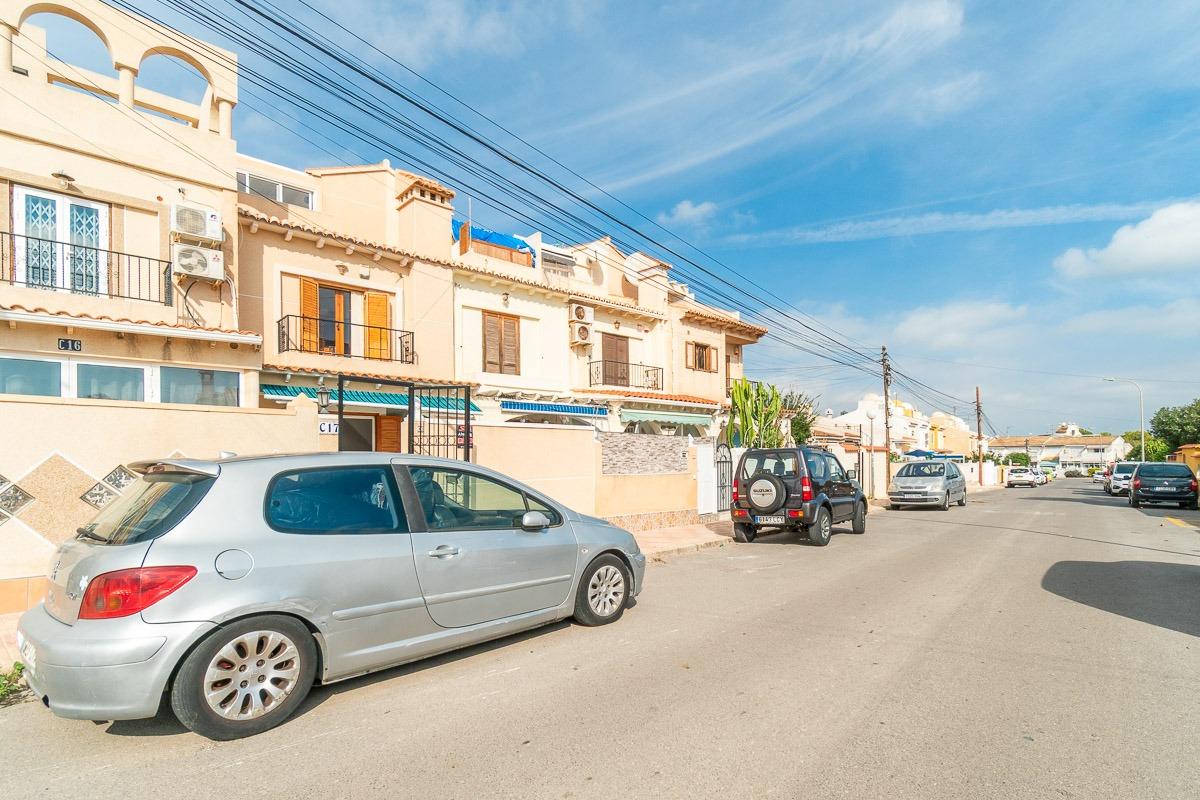 For sale - 2 Bedroom 2 Bathroom Townhouse in Torrevieja - La Siesta - El Salado - Torreta  - Alicante