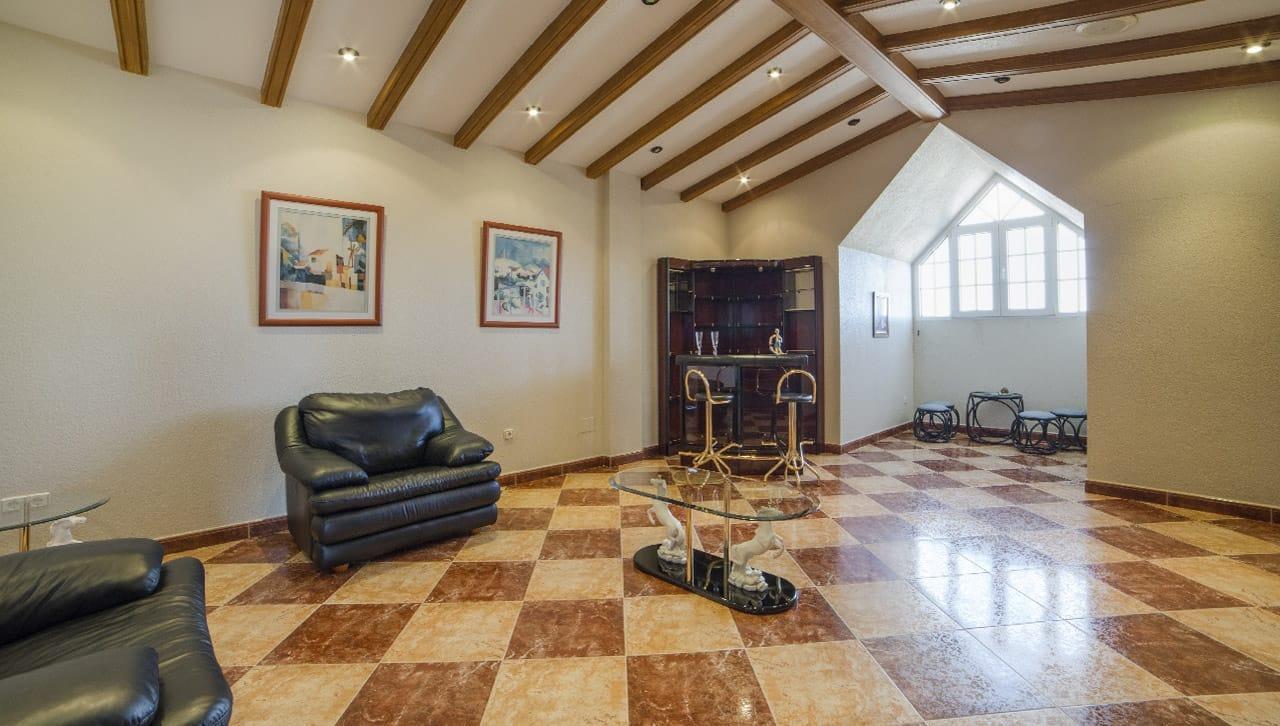 For sale - 5 Bedroom 5 Bathroom Town House in Los Alcazares - Centro  - Murcia