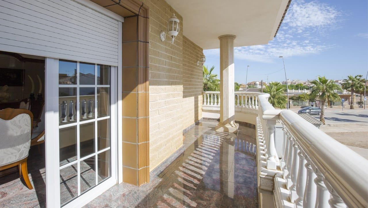 For sale - 5 Bedroom 5 Bathroom Town House in Los Alcazares - Centro  - Murcia