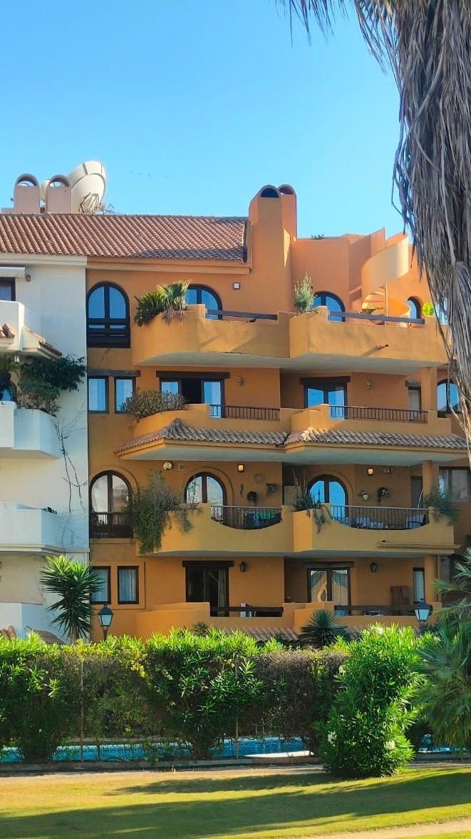 For sale - 2 Bedroom 2 Bathroom Apartment in Torrevieja - Punta Prima  - Alicante