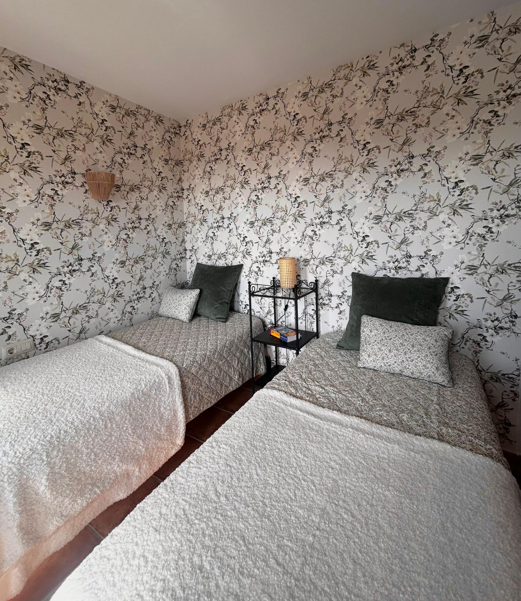 For sale - 2 Bedroom 2 Bathroom Apartment in Torrevieja - Punta Prima  - Alicante