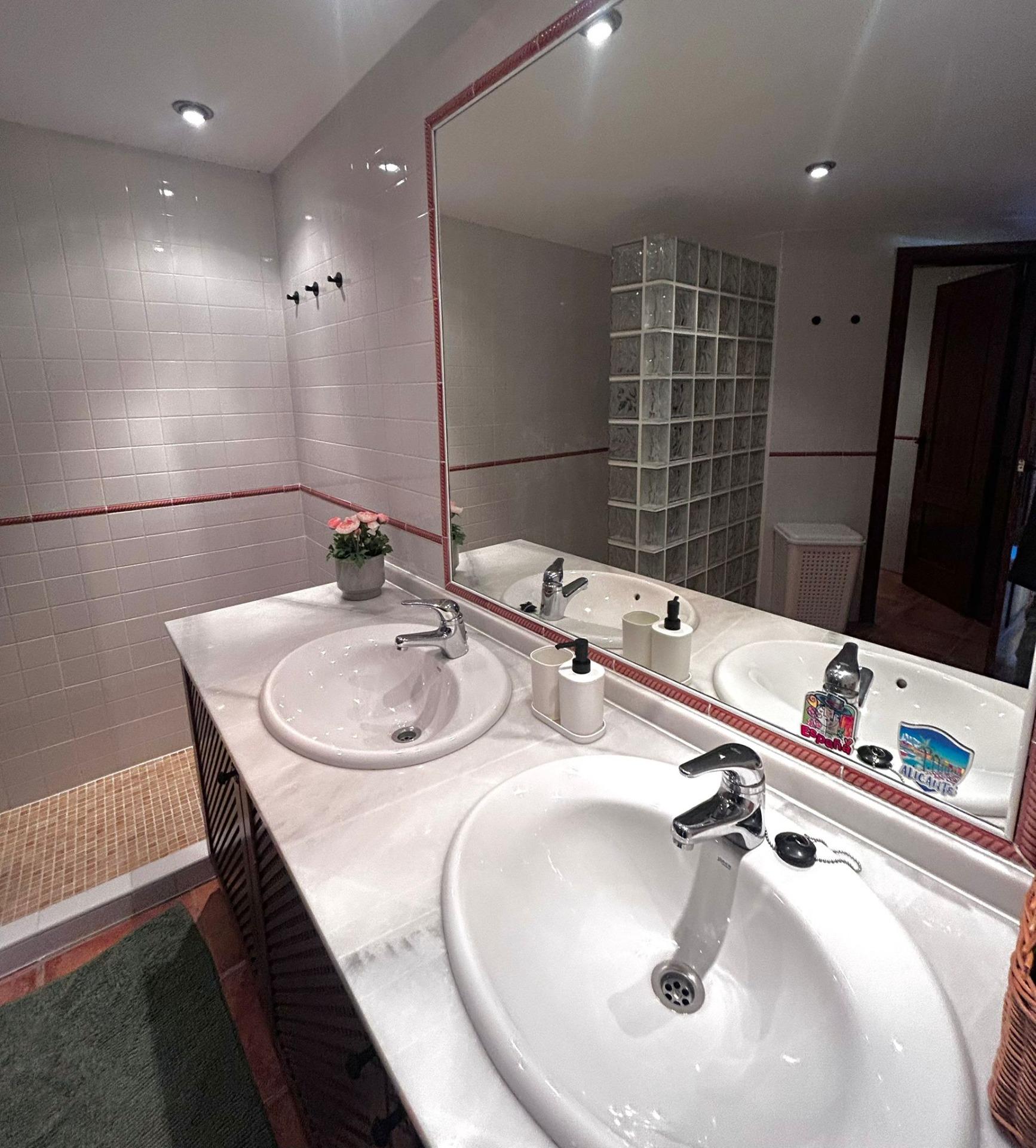 For sale - 2 Bedroom 2 Bathroom Apartment in Torrevieja - Punta Prima  - Alicante