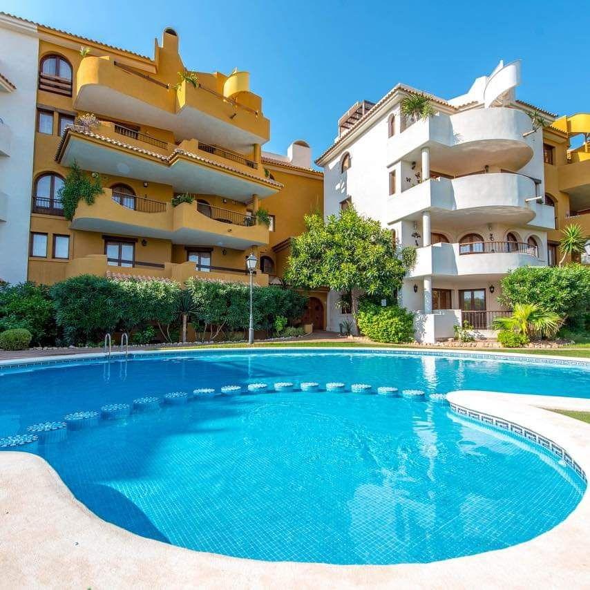 For sale - 2 Bedroom 2 Bathroom Apartment in Torrevieja - Punta Prima  - Alicante