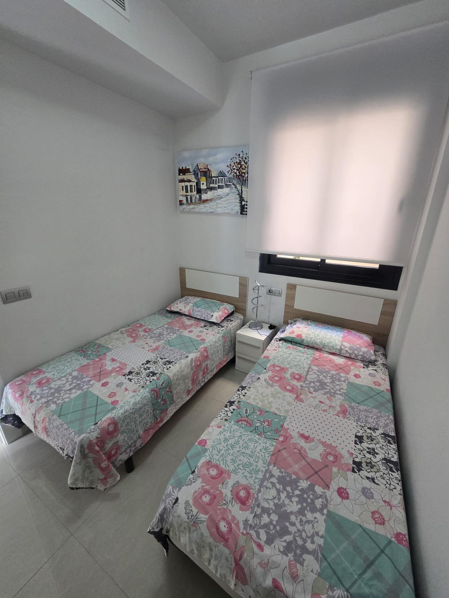 For sale - 2 Bedroom 1 Bathroom Apartment in Torrevieja - Estacion De Autobuses  - Alicante