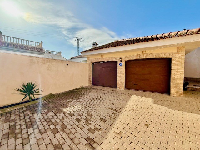 For sale - 3 Bedroom 2 Bathroom Villa in Avileses - Inland  - Murcia