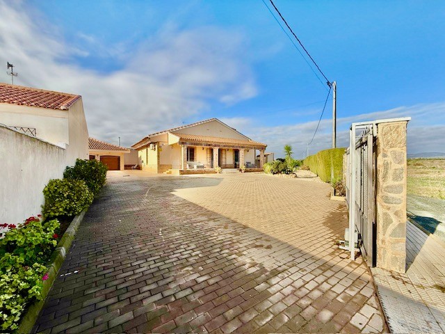 For sale - 3 Bedroom 2 Bathroom Villa in Avileses - Inland  - Murcia