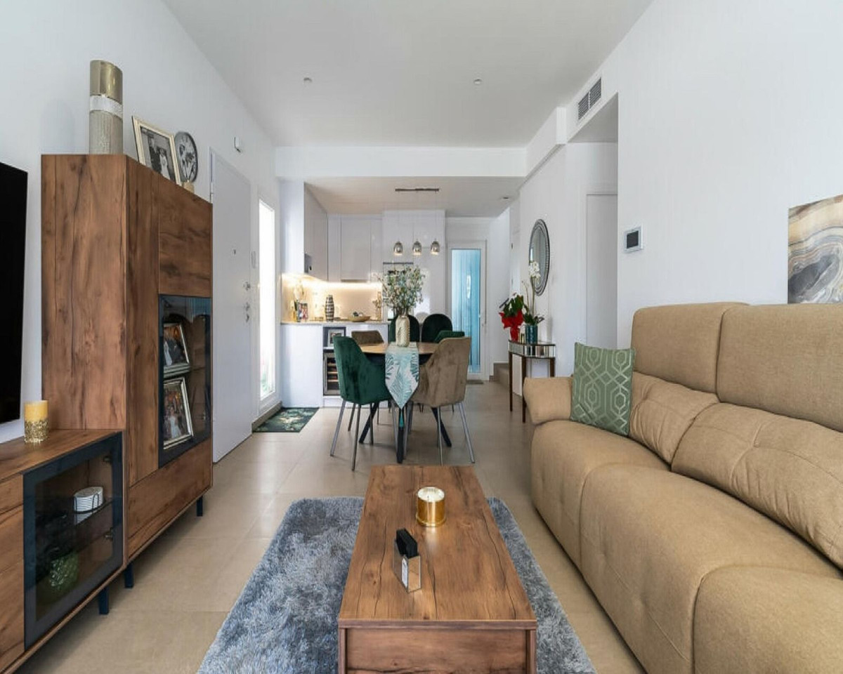 For sale - 4 Bedroom 3 Bathroom Villa in San Pedro del Pinatar - Costa Calida  - Murcia