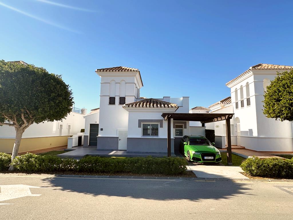 For sale - 2 Bedroom 1 Bathroom Villa in La Torre Golf Resort - Inland  - Murcia