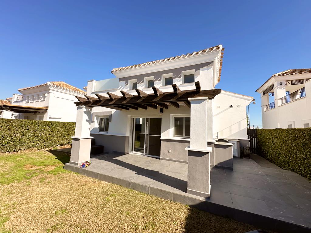 For sale - 2 Bedroom 1 Bathroom Villa in La Torre Golf Resort - Inland  - Murcia