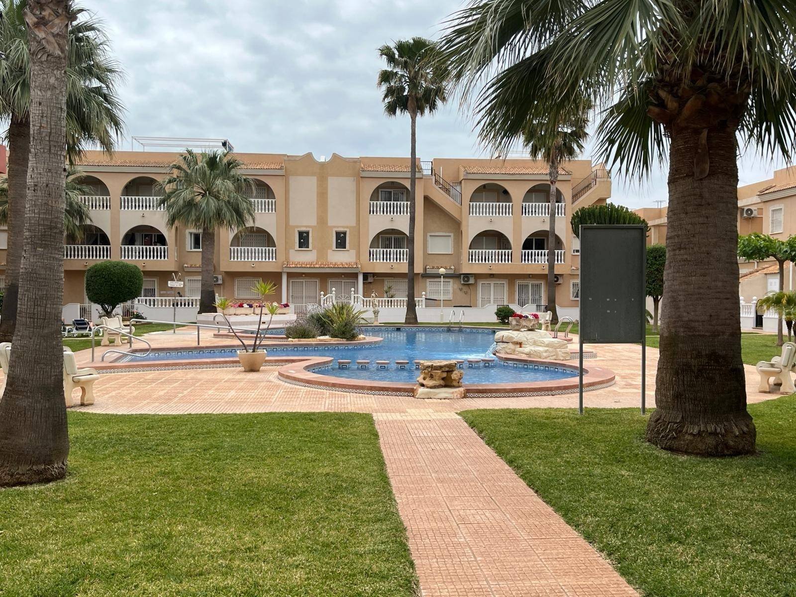 For sale - 2 Bedroom 1 Bathroom Apartment in Los Alcazares - Los Alcázares  - Murcia