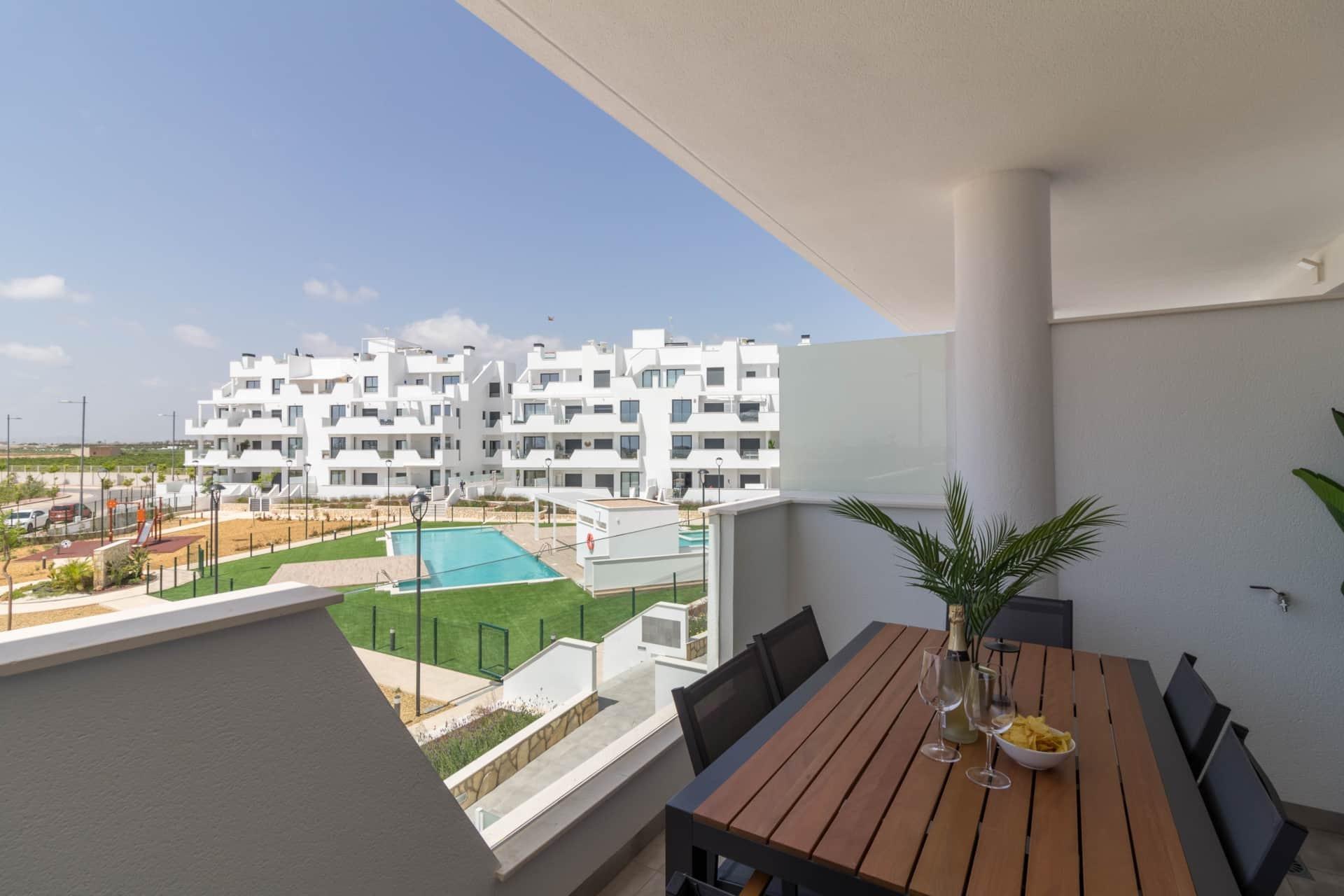 For sale - 2 Bedroom 2 Bathroom Apartment in Torre Pacheco - Santa Rosalia Lake And Life Resort  - Murcia