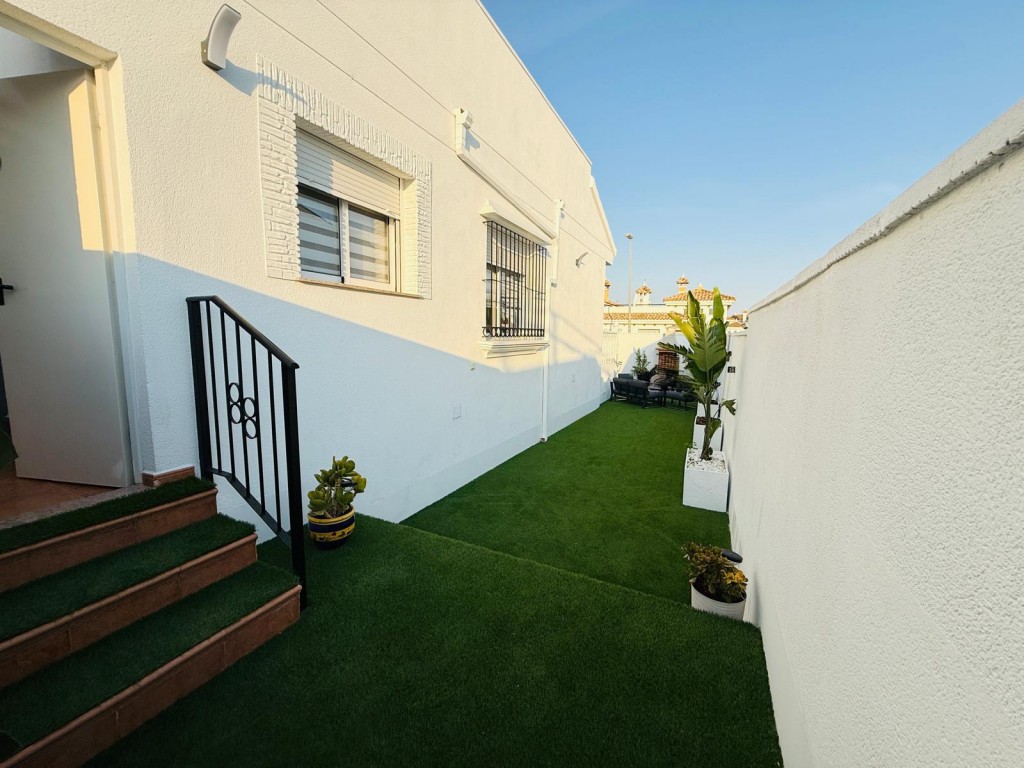 For sale - 3 Bedroom 2 Bathroom Villa in Sucina - Inland  - Murcia