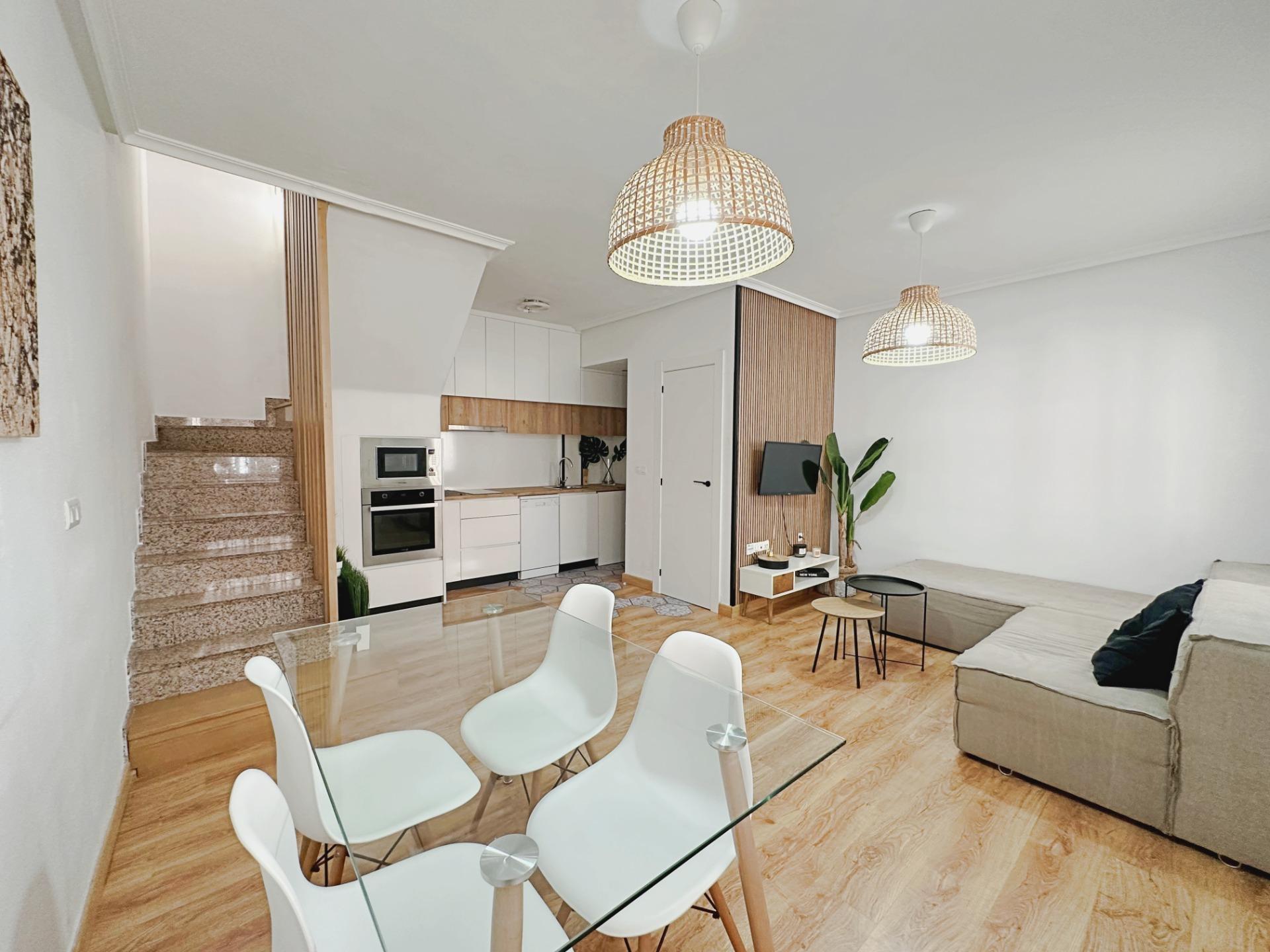 For sale - 3 Bedroom 3 Bathroom Semi Detached in Orihuela Costa - La Zenia  - Alicante