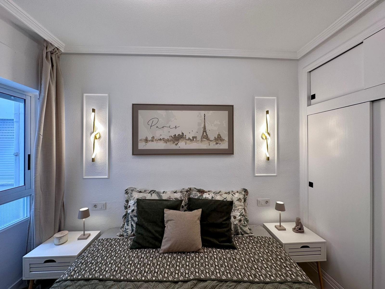 For sale - 2 Bedroom 1 Bathroom Apartment in Torrevieja - Habaneras  - Alicante