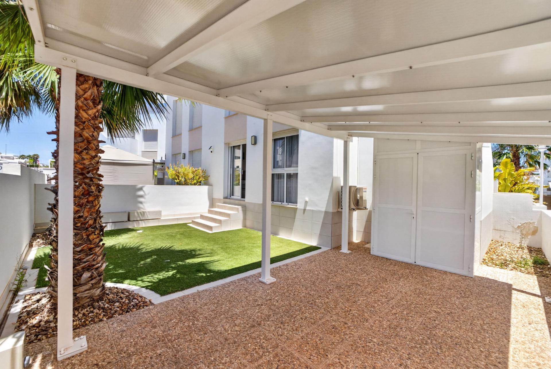 For sale - 2 Bedroom 2 Bathroom Apartment in Rojales - Cuidad Quesada  - Alicante