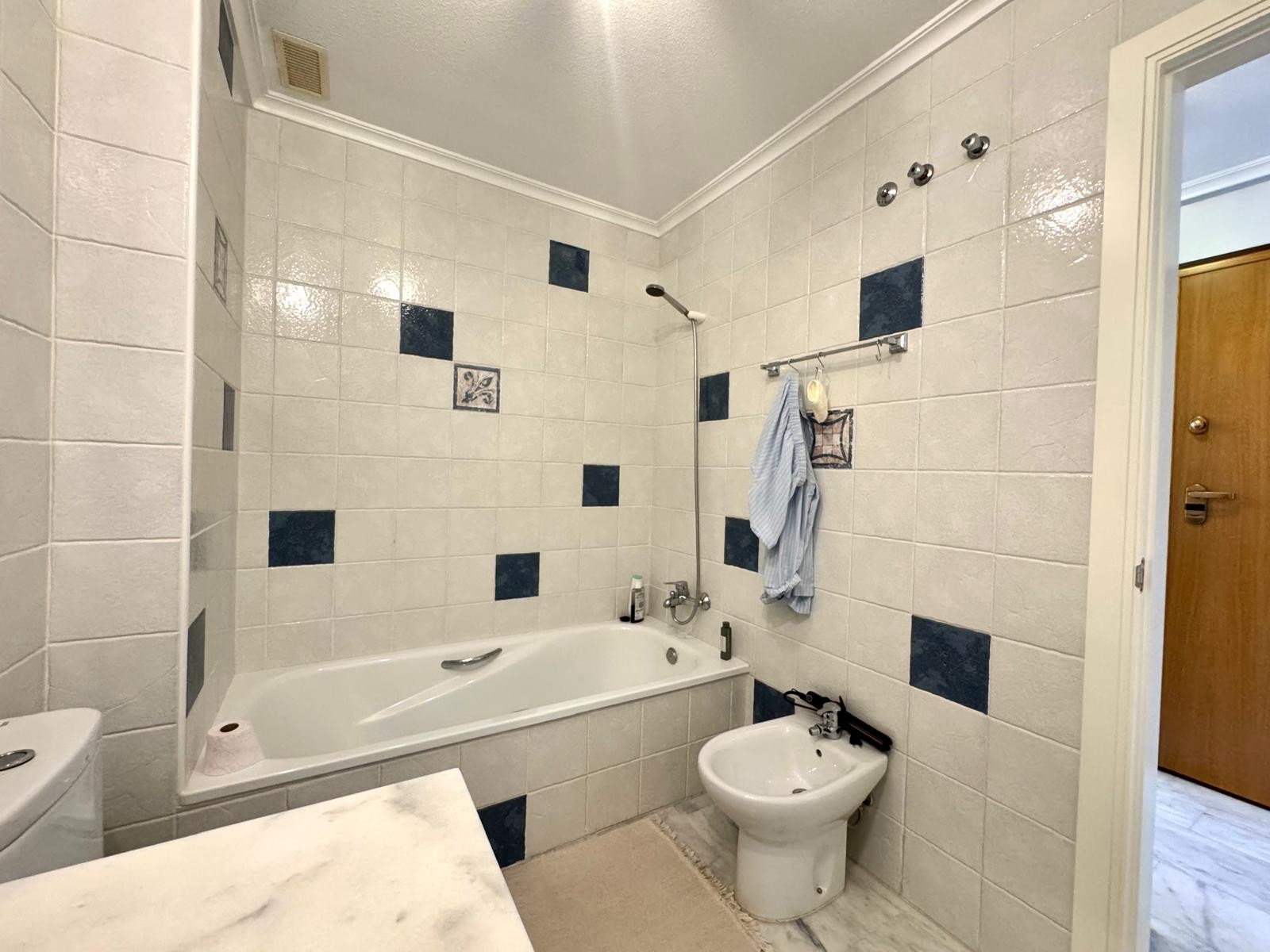 For sale - 2 Bedroom 2 Bathroom Apartment in Villamartin - Costa Blanca  - Alicante