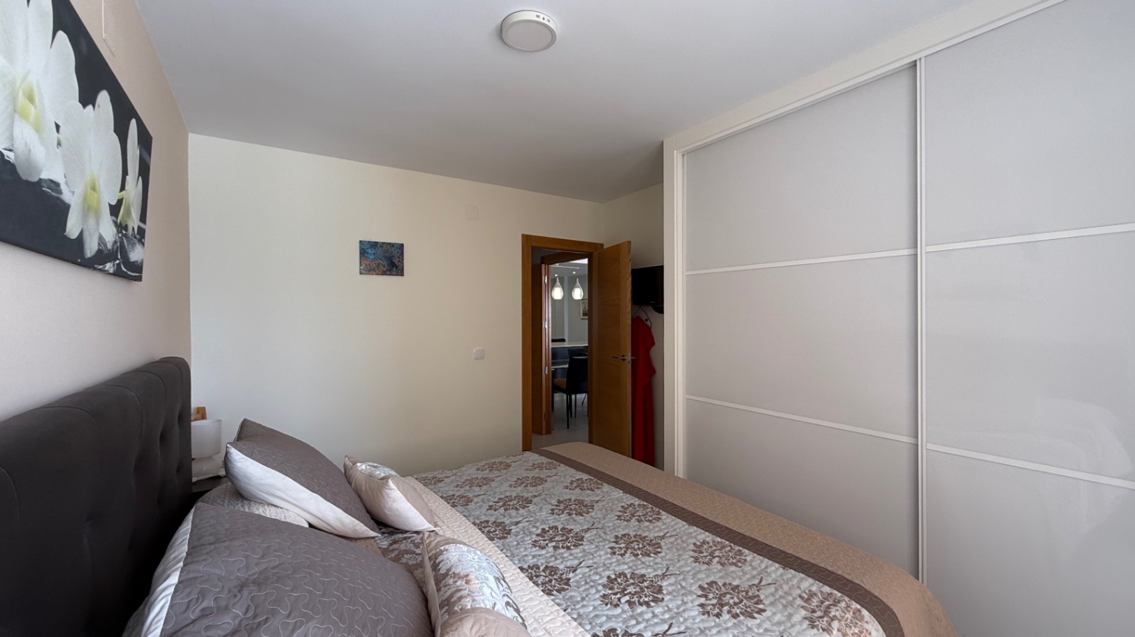 For sale - 3 Bedroom 1 Bathroom Apartment in Torrevieja - Costa Blanca  - Alicante