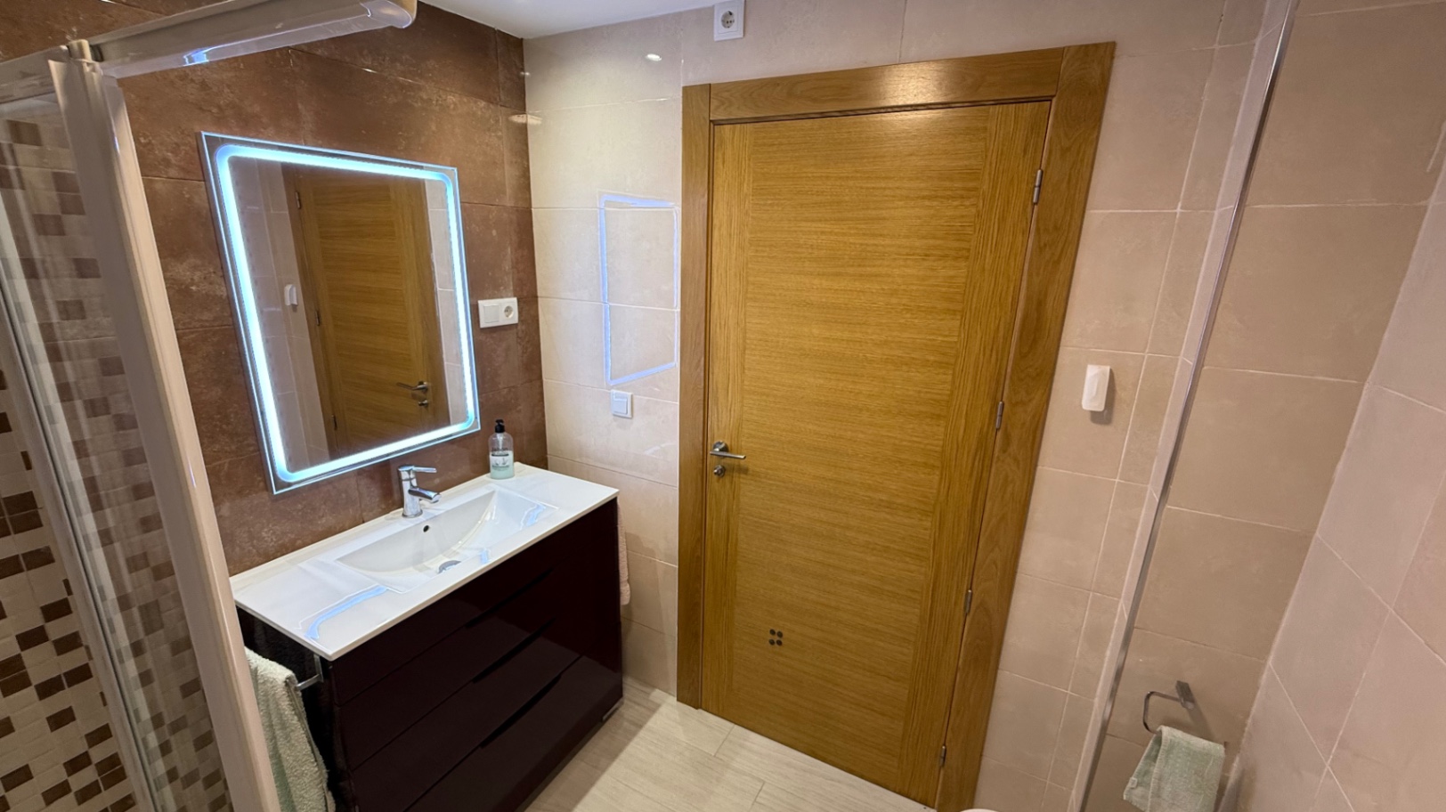 For sale - 3 Bedroom 1 Bathroom Apartment in Torrevieja - Costa Blanca  - Alicante