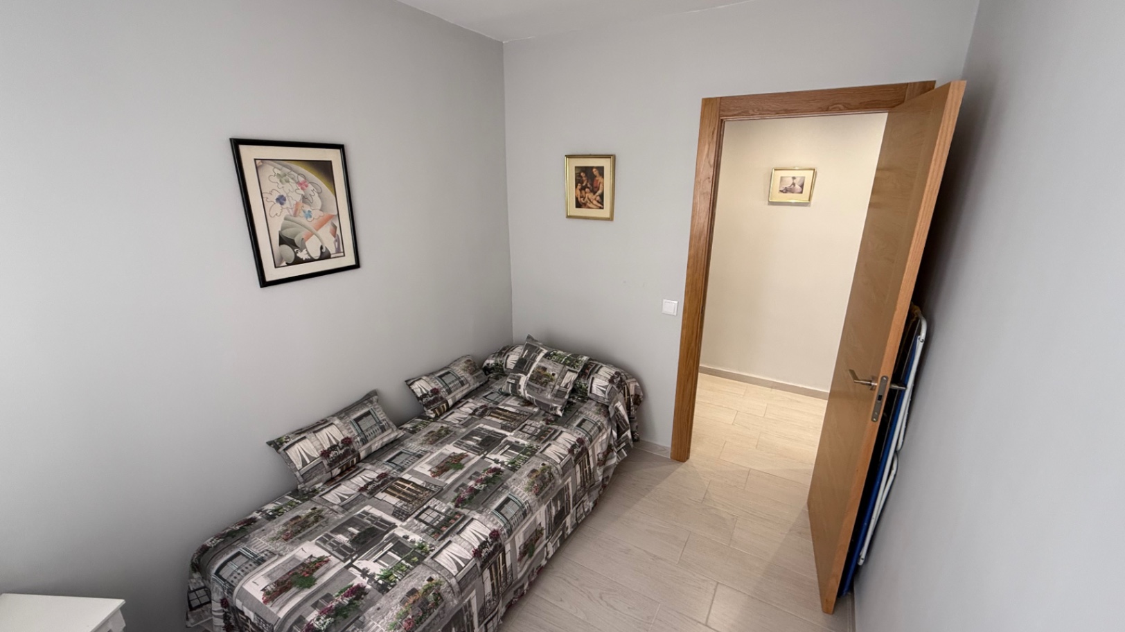 For sale - 3 Bedroom 1 Bathroom Apartment in Torrevieja - Costa Blanca  - Alicante