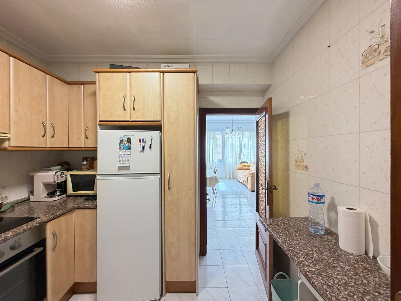 For sale - 3 Bedroom 1 Bathroom Apartment in Torrevieja - Estacion De Autobuses  - Alicante
