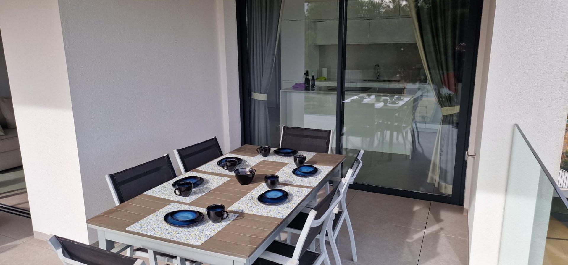 For sale - 3 Bedroom 2 Bathroom Apartment in Orihuela - Las Colinas Golf  - Alicante