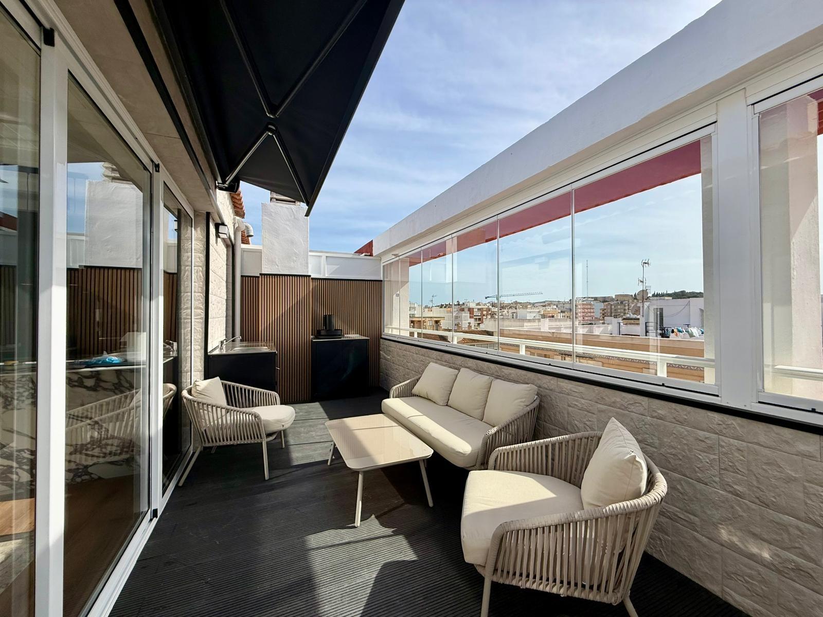 For sale - 4 Bedroom 3 Bathroom Apartment in Guardamar del Segura - Centro  - Alicante