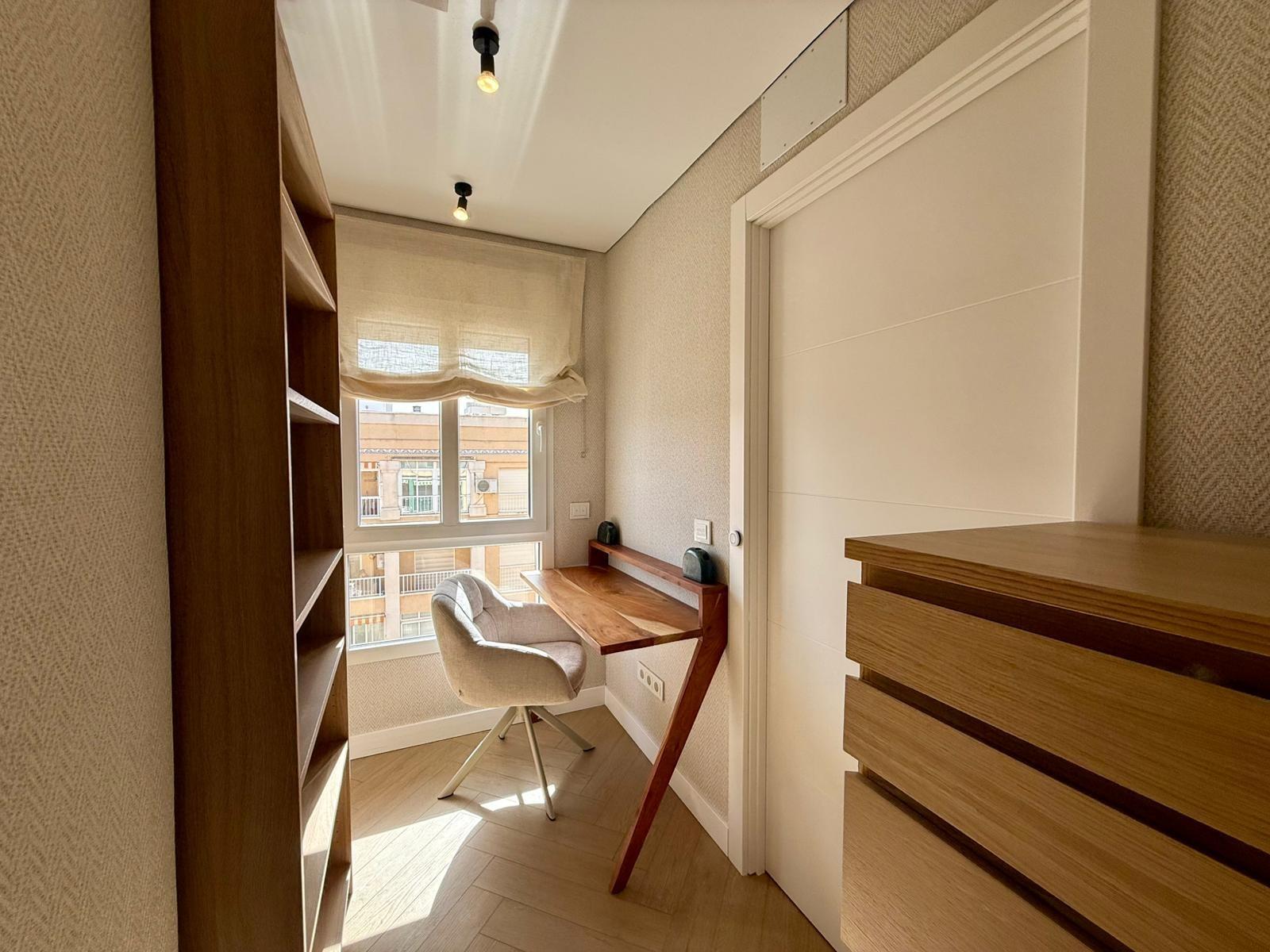 For sale - 4 Bedroom 3 Bathroom Apartment in Guardamar del Segura - Centro  - Alicante